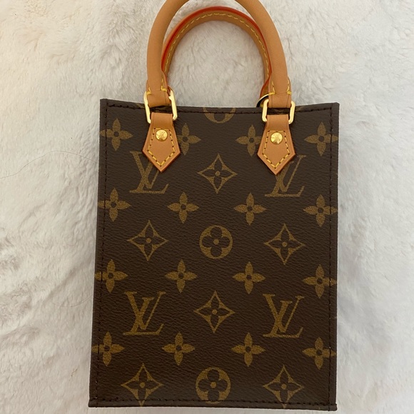 Louis Vuitton Petit Sac Plat - Picture 3 of 7